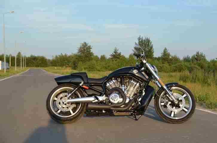 Harley-Davidson Muscle VRSCF V-Rod 2013 Perfekte nur 1.900 miles CLEAN TITLE
