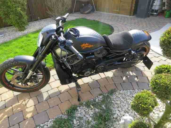 Harley-Davidson Night Rod Special Einzelstück / 260er Garantie bis 06/2016