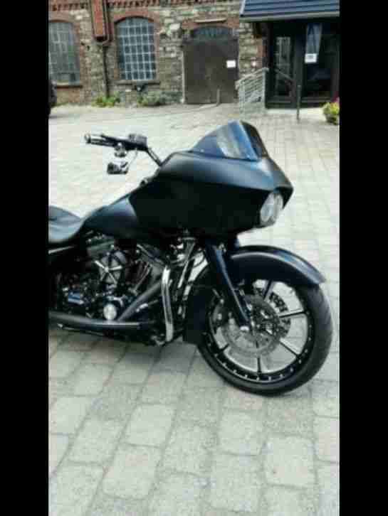 Harley Davidson Road Glide Bagger Custom.