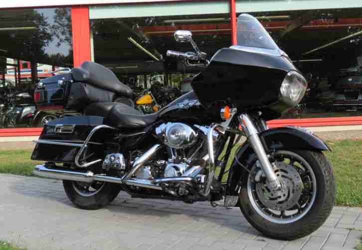 Harley-Davidson Road Glide Shrine US 100 Jahre