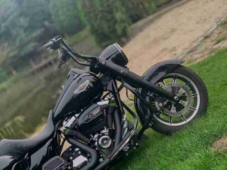 Harley Davidson Road King 107Q 2017