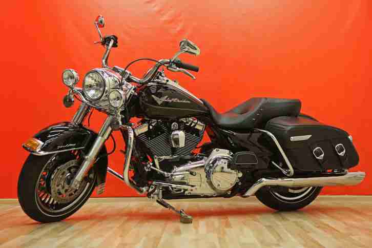 Harley Davidson Road King 2010 FLHR Tourer Touring Twin Cam Skull Thunder Max