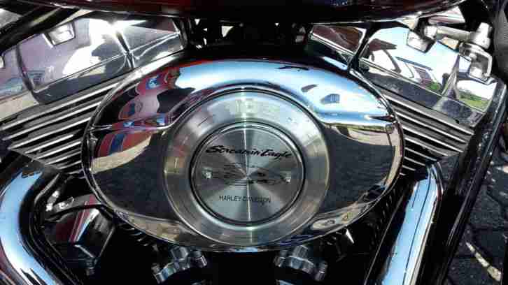 Harley-Davidson Road King Classic Bauj. 2011 mit ABS 1690 ccm Deutsches Model