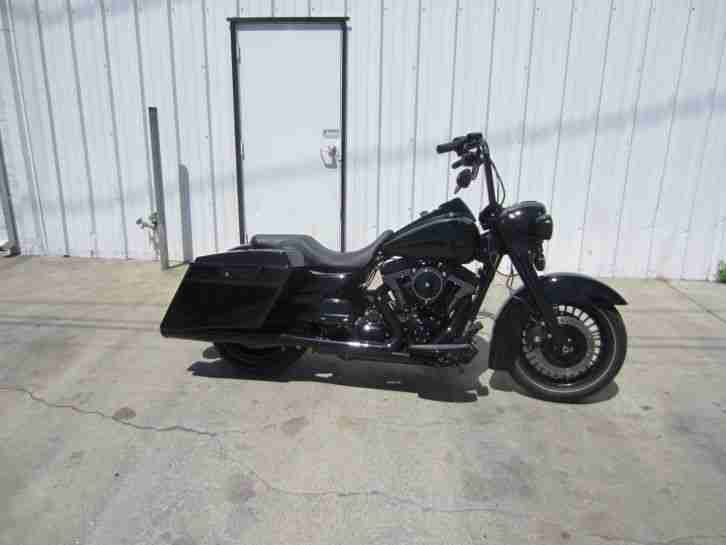 Harley-Davidson Road King Custom Bagger FLHRC