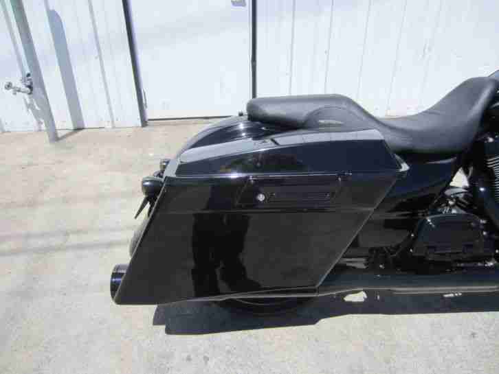 Harley-Davidson Road King Custom Bagger FLHRC