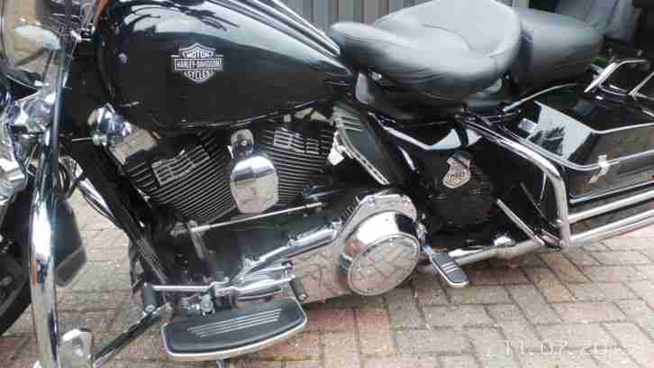 Harley Davidson Road King Police schwarz Bj.07-2012