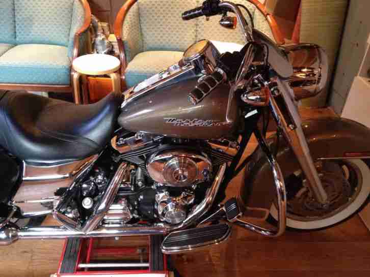 Harley Davidson Road King custom FLHRS 2004