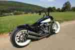 Harley Davidson Rocker C Softail Umbau