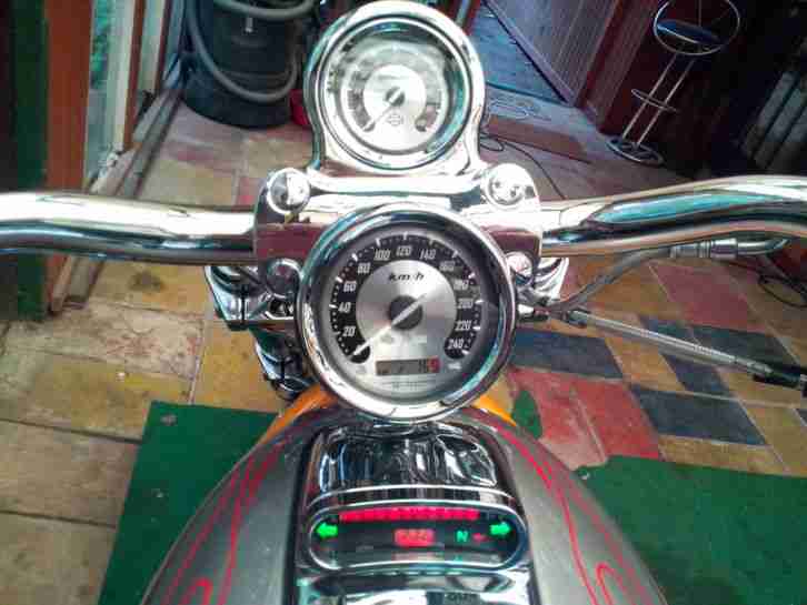 Harley Davidson Screamin Eagle CVO V-Rod