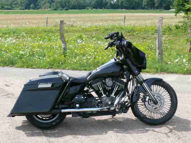 Harley Davidson Screamin Eagle Street Glide Bagger E-Glide