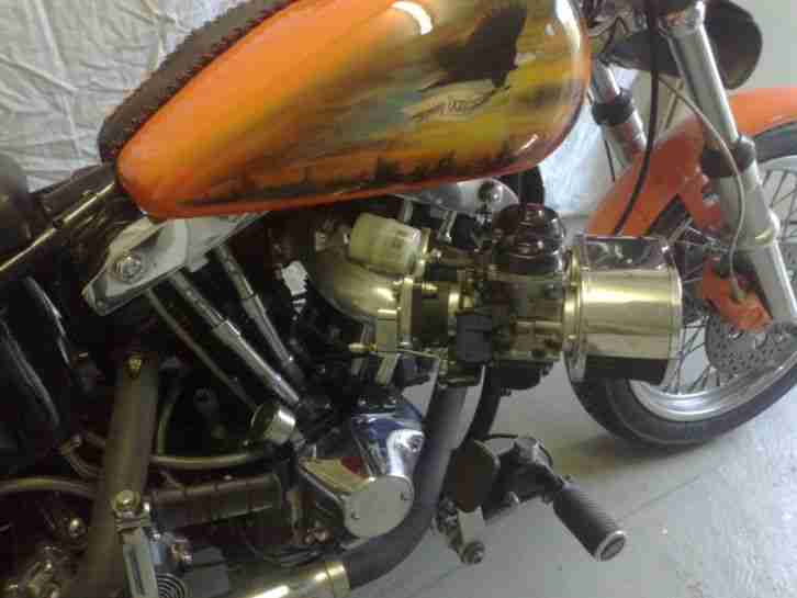 Harley Davidson Shovelhead mit Doppelvergaser