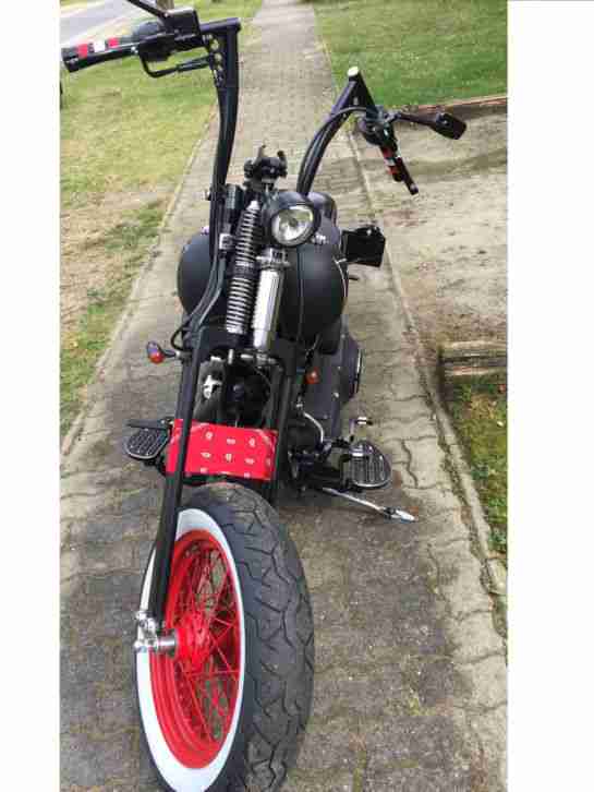 Harley-Davidson Softail Deluxe Bj. 2005 Bobber Umbau