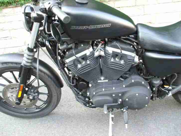 Harley-Davidson Sportster 883 -Iron-1A-Zustand-