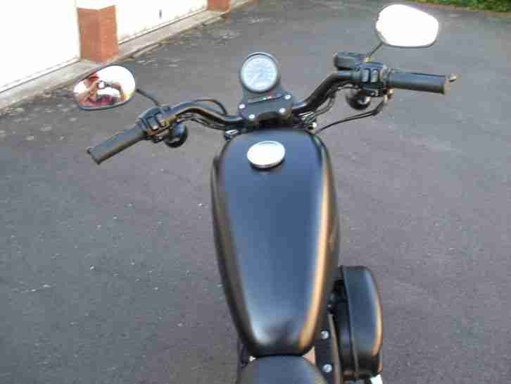 Harley-Davidson Sportster 883-Iron-erst 6500 km-Mod.11-dt.Erstauslieferung-top-