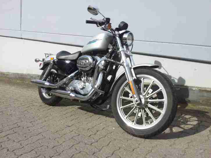 Harley Davidson, Sportster, 883er, erst 9357 km, Bj. 2005