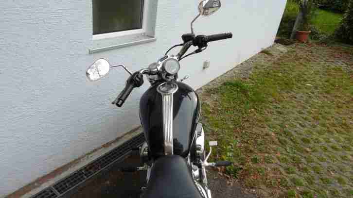 Harley Davidson Sportster XL 1200 Custom Topzustand mit viel Chrom