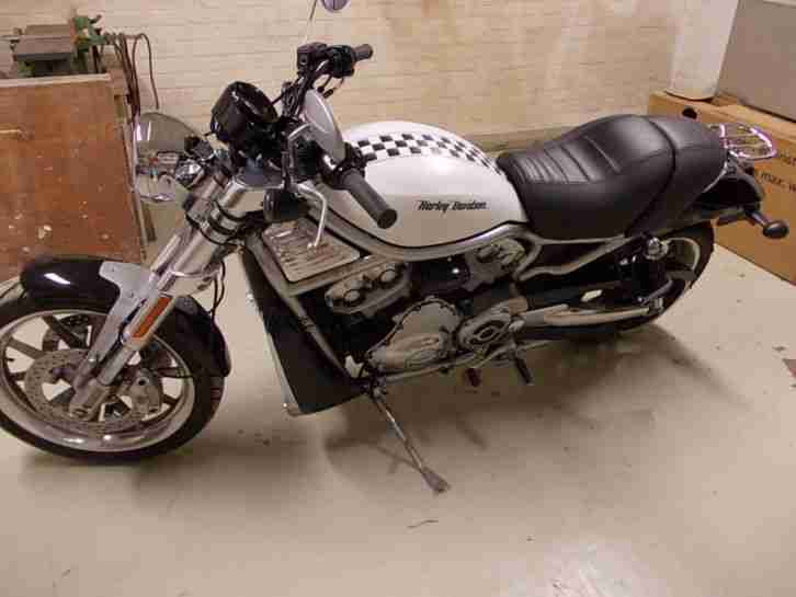 Harley Davidson Sreet