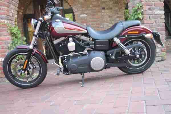 Harley Davidson Street Bob Special Edition