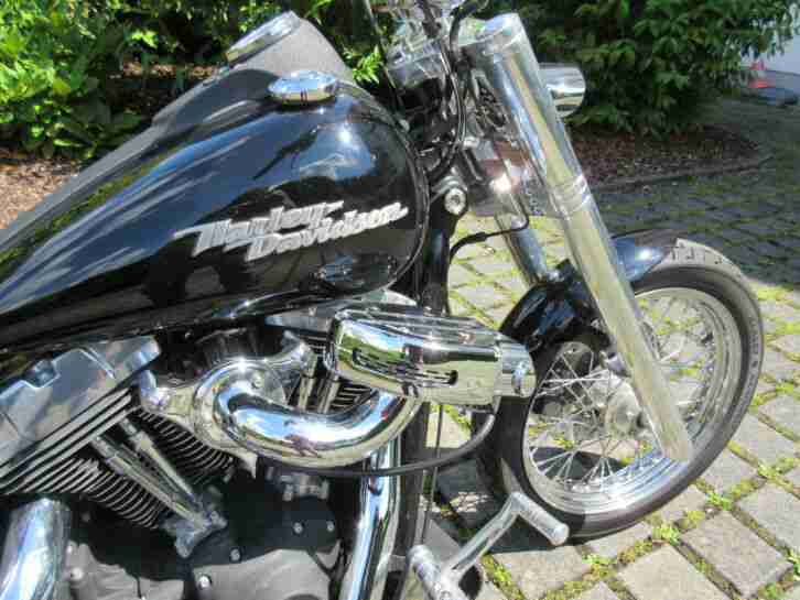 Harley Davidson Street Bob, modifiziert, top Zustand