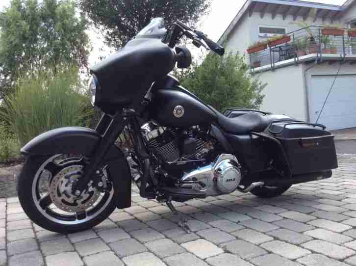 Harley Davidson Street Glide FLHX Black