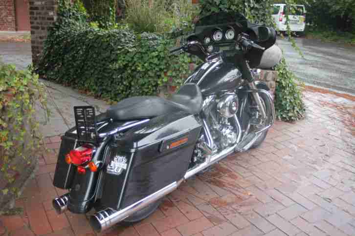 Harley Davidson Street Glide FLHX m. Jekill and Hyde und Thundermax