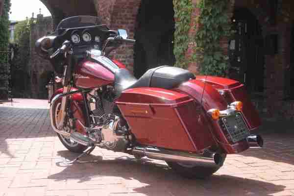 Harley Davidson Street Glide FLHX mit ABS - gepflegt und makellos