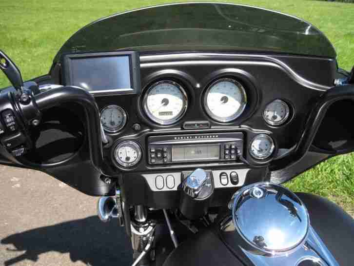 Harley Davidson Street Glide, NUR 4222 km !!
