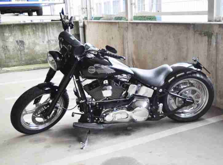 Harley Davidson Umbau einer Softtail Deluxe,