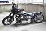 Harley Davidson Umbau einer Softtail Deluxe,