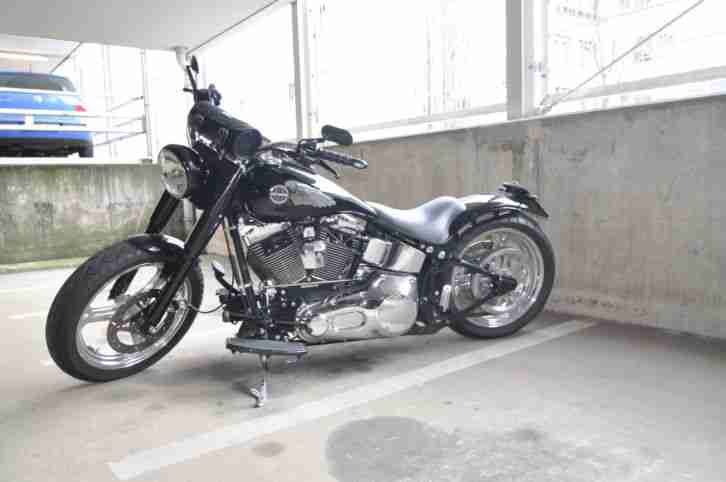 Harley Davidson Umbau einer Softtail Deluxe,