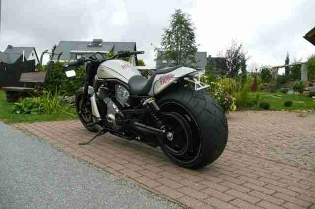 .Harley Davidson... V Rod Edition