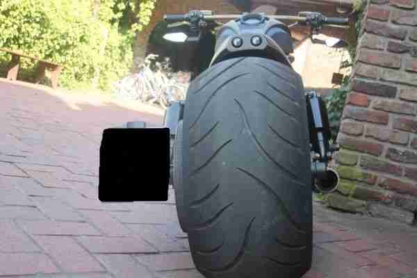 Harley Davidson V-Rod Muscle X-Trem Umbau mit 300er Hinterreifen