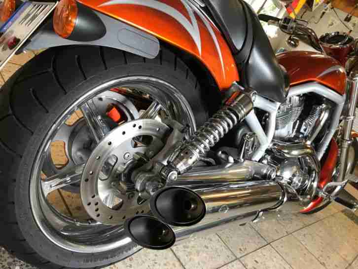 Harley Davidson V Rod V-rod HD custom metallic Lack, S&S Auspuff, Chrom Felgen