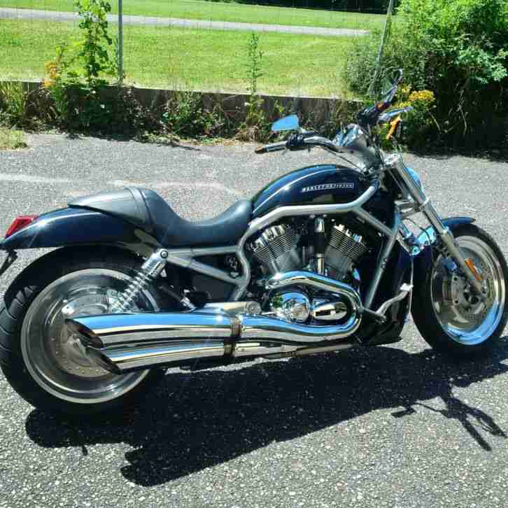 Harley Davidson V Rod deutsches Modell 240er Heckumbau TÜV neu supper Zustand