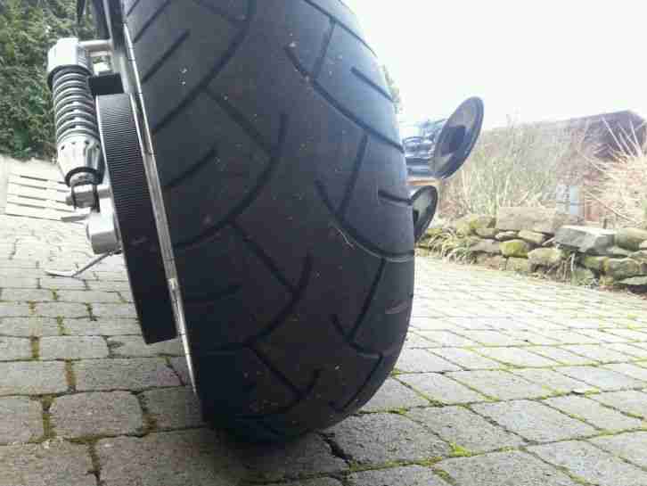 Harley Davidson V-Rod von Ricks Komplettumbau 240 hinten . . . . .orig.7500km