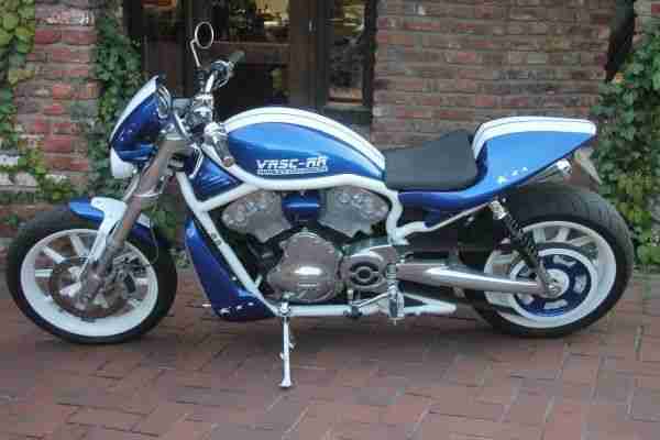 Harley Davidson VRSCRR handwerkl. sehr sauber u. aufwendig umgebaute Street-Rod