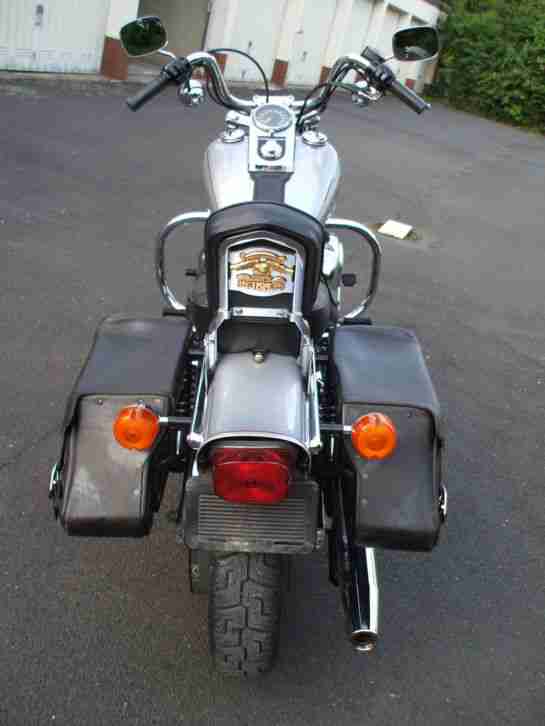 Harley-Davidson Wide Glide-FXDWG-dt.Mod- 1A-Zustand-erst 8900km-