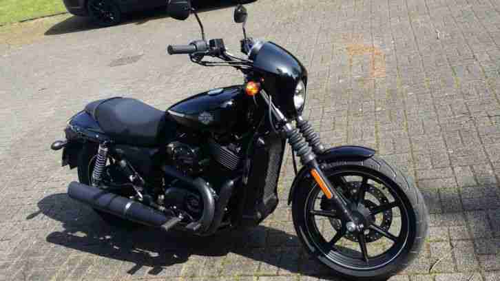 Harley Davidson XG 750 Street schwarz Remus