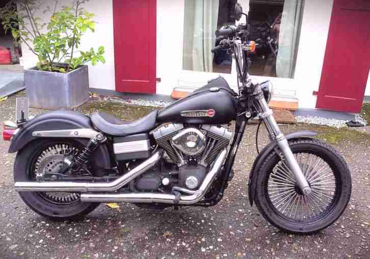 Harley Davidson street Bob