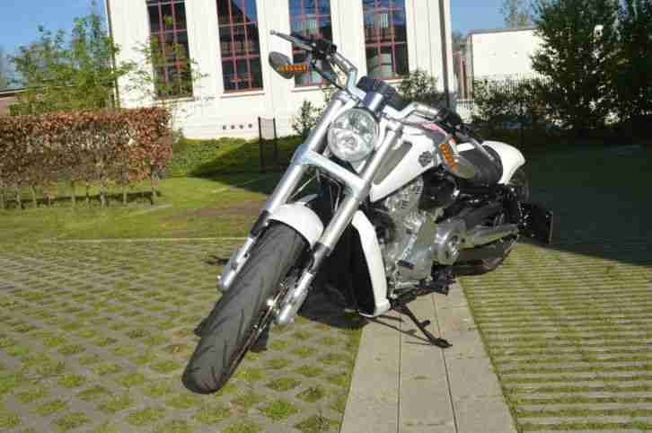 Harley Davidson v-Rod Night Rod V Rod - Muscle Heckumbau 260er Hinterreifen