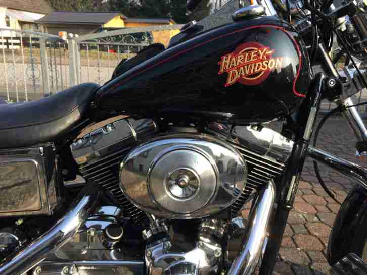 Harley Dyna Wide Glide aus 2001 deutsche