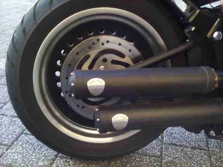 Harley FAT BOY Bobber Umbau von Zassels Custom 12500km TÜV und KD neu