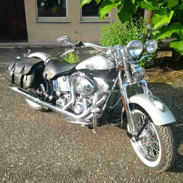 Harley Heritage Springer FLSTS Sammlerstück 100 Jahre Sondermodell Vergaser