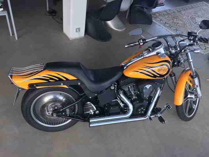 Harley Nighttrain Custom Modell "Venom Yellow"