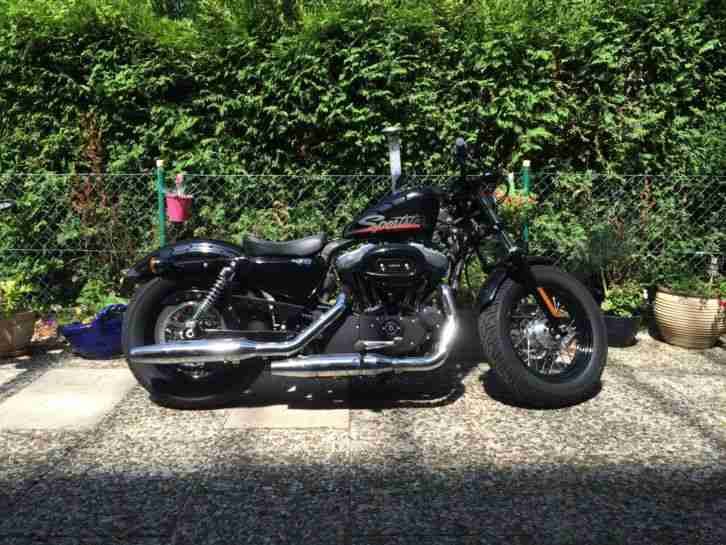 Harley Sportster 48 Modell 2011 aus 1.Hand nur 3.750 km deutsches Modell