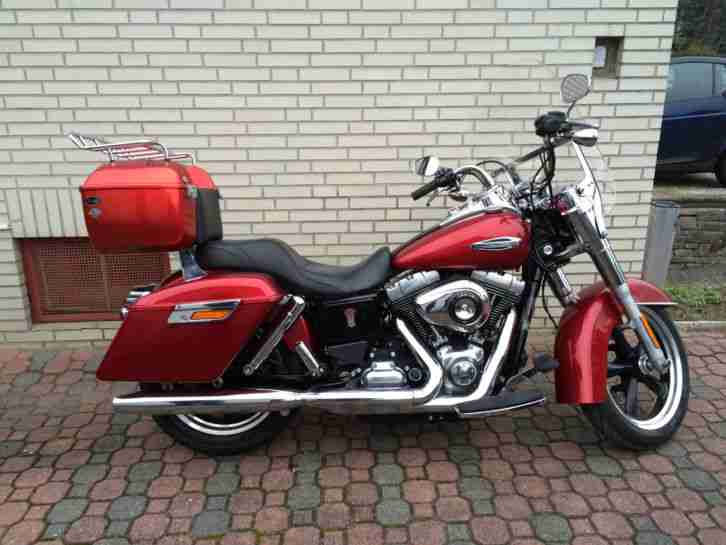 Harley SwitchBack Ez:08.2011 nur 16.500 km neuwertiges Fahrzeug Modell 2012