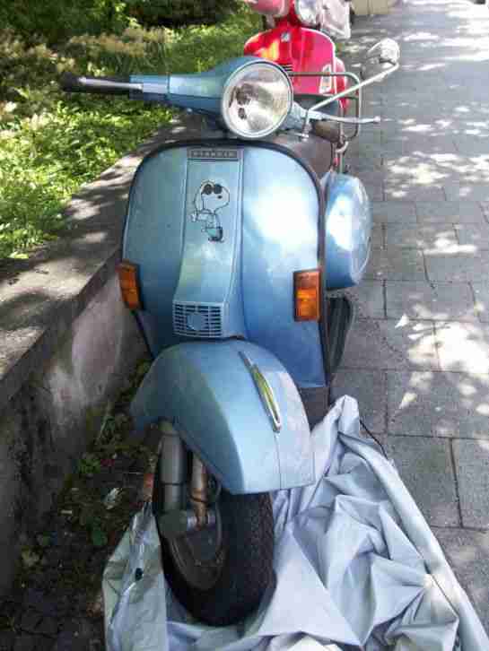 Hellblaue Vespa P 200 E Oldtimer TÜV bis 08/2015 BJ 1981 (wie PX200) metallik