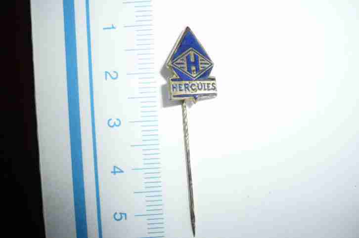 Hercules , Anstecknadel