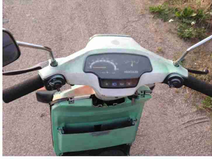 Hercules CV80 mit Betriebserlaubnis nicht fahrbereit