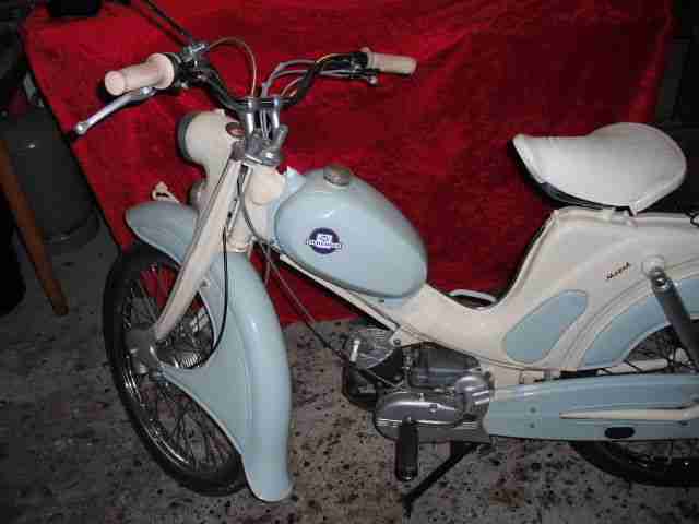 Hercules moped